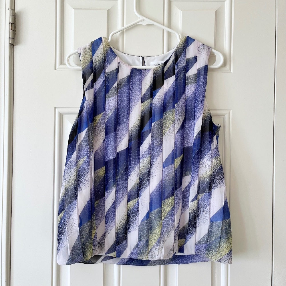 Calvin Klein M sleeveless blouse blue green black white pleated pleats tank top